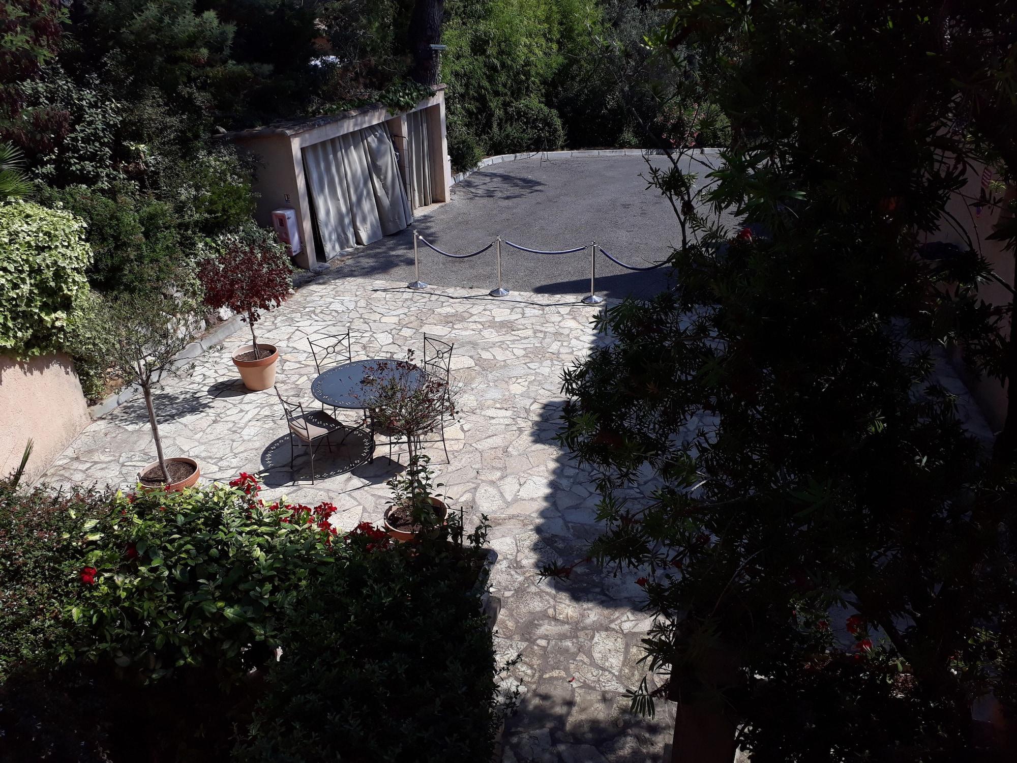 Hotel Castel 'provence Mouans-Sartoux