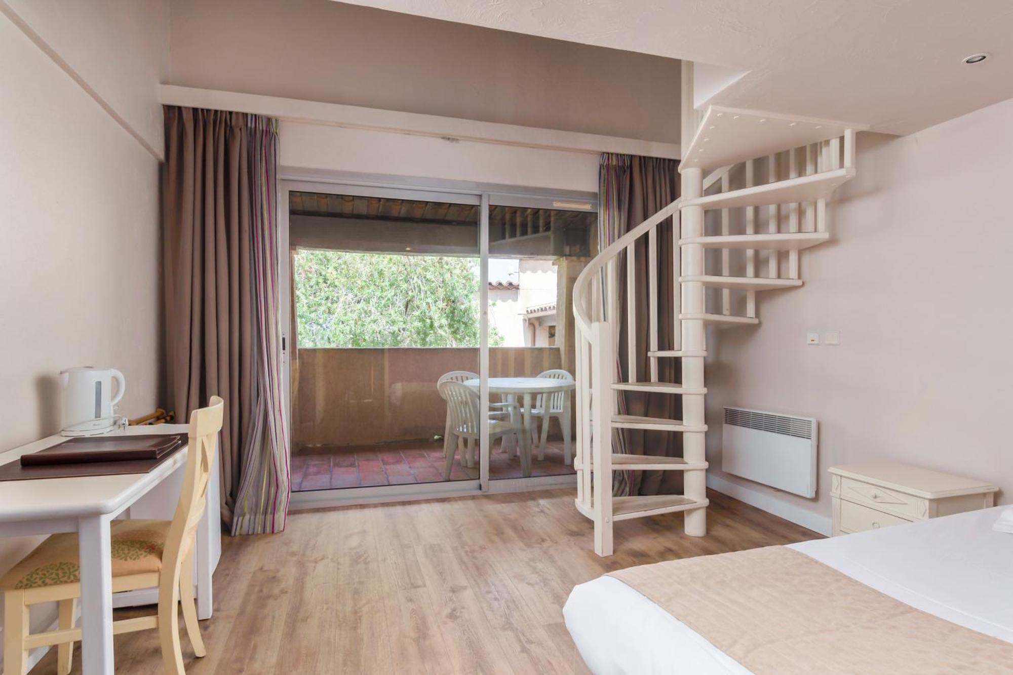 Castel 'provence Hotel 3*